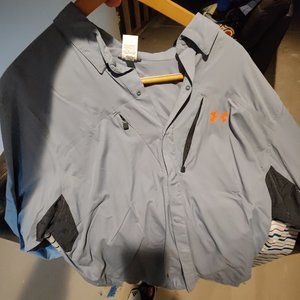 UA light weight pullover